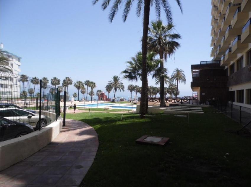 Aloha Playa Apartment Benalmadena Luaran gambar